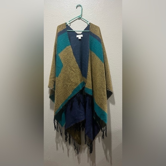Adrienne Vittadini Sweaters - Adrienne Vittadini Colorful Geometric Poncho with Fringe OS Boho Cottage Core